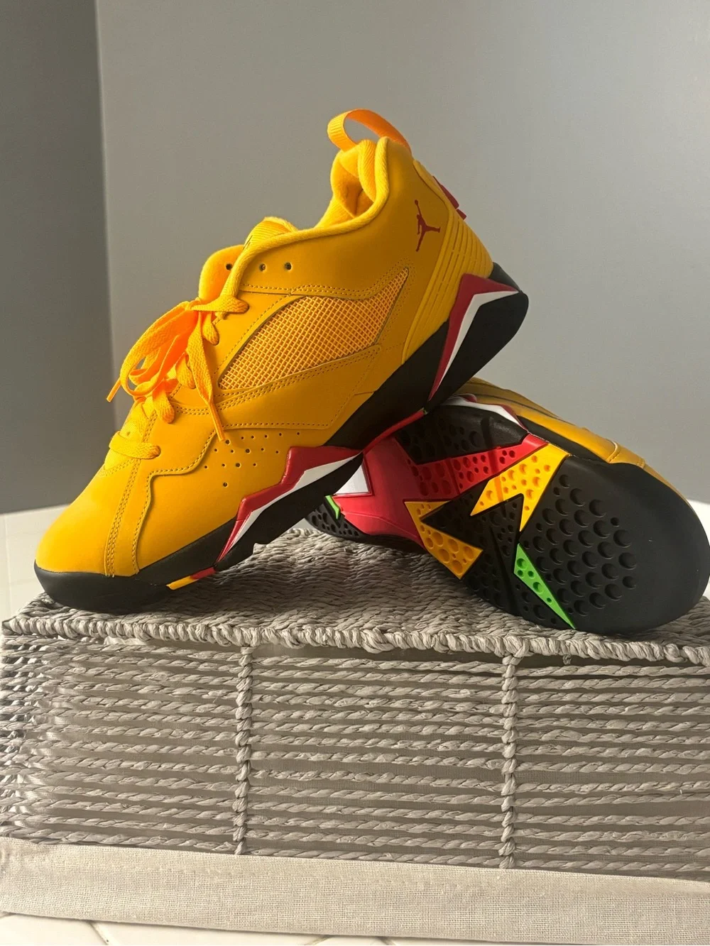 Air Jordan MVP 92 TAXI